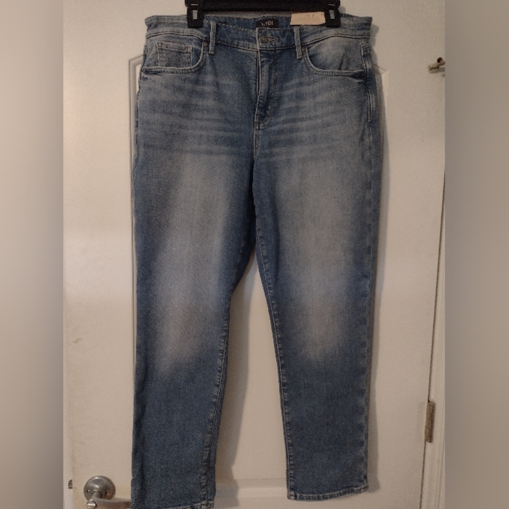 NYDJ blue girlfriend jeans semi faded size 12 NWT